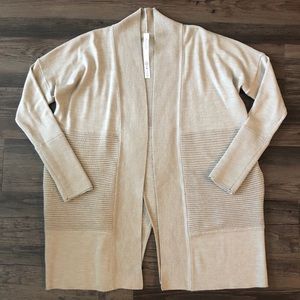 Lululemon Sit In Lotus Wrap II Size 4